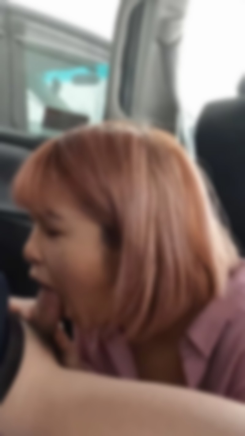 FC2-PPV-2904473 – [Personal shooting] Girls bar clerk's car no hand blowjob (cum swallowing)