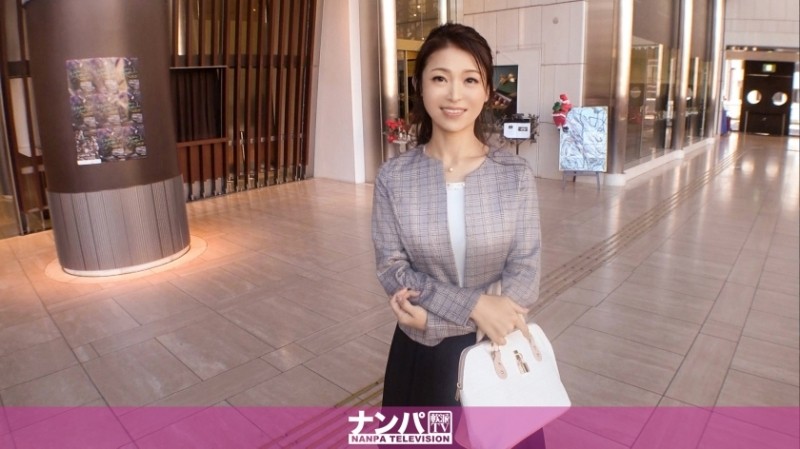 200GANA-1987 – Seriously flirty, first shot.  – 1255