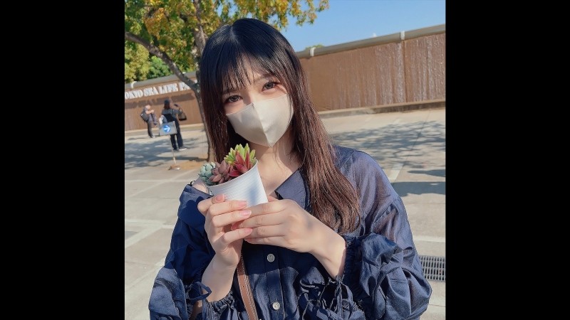 FC2-PPV-4073266 – First photoshoot and face showing!  – Limited until today!  – A care worker looks at me with her cute and lovely eyes and seduces me… She ejaculates continuously into her vagina on her obscene body, which is hot after playing with each