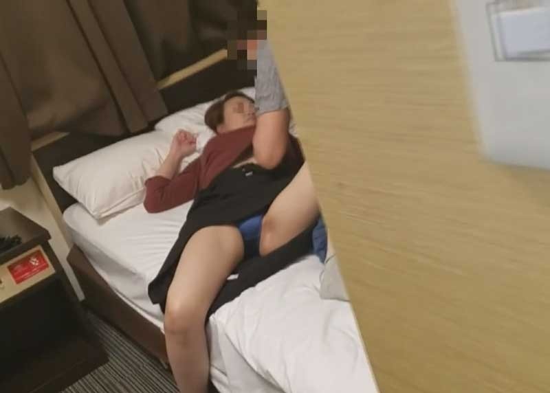 FC2-PPV-2101292 – My daughter is open to the public [Individual] My wife who can't pay back due to illness is vaginal cum shot before hospitalization.  – .  – switch debt to daughter