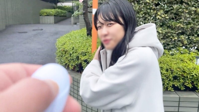 FC2-PPV-4661583 990 points until the 22nd!! First shoot * 21-year-old beautiful-breasted daughter Embarrassing play with a remote vibrator. She cums over and over again with her soaked, sensitive pussy!!