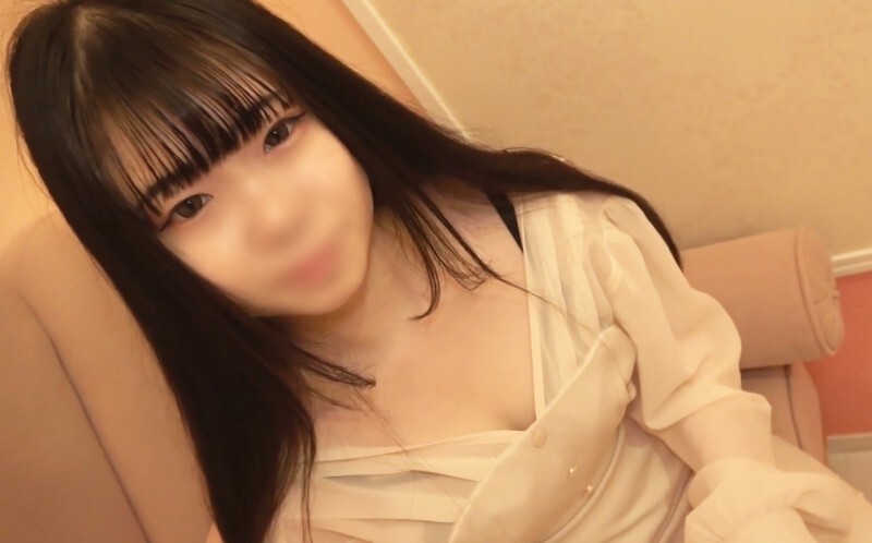 FC2-PPV-4712596 [Black hair x baby face] A short 150cm beautiful girl I met at a standing bar in Nakameguro ♡ I thoroughly enjoyed her soft and squishy body that was a 120-point hug and creampied her!